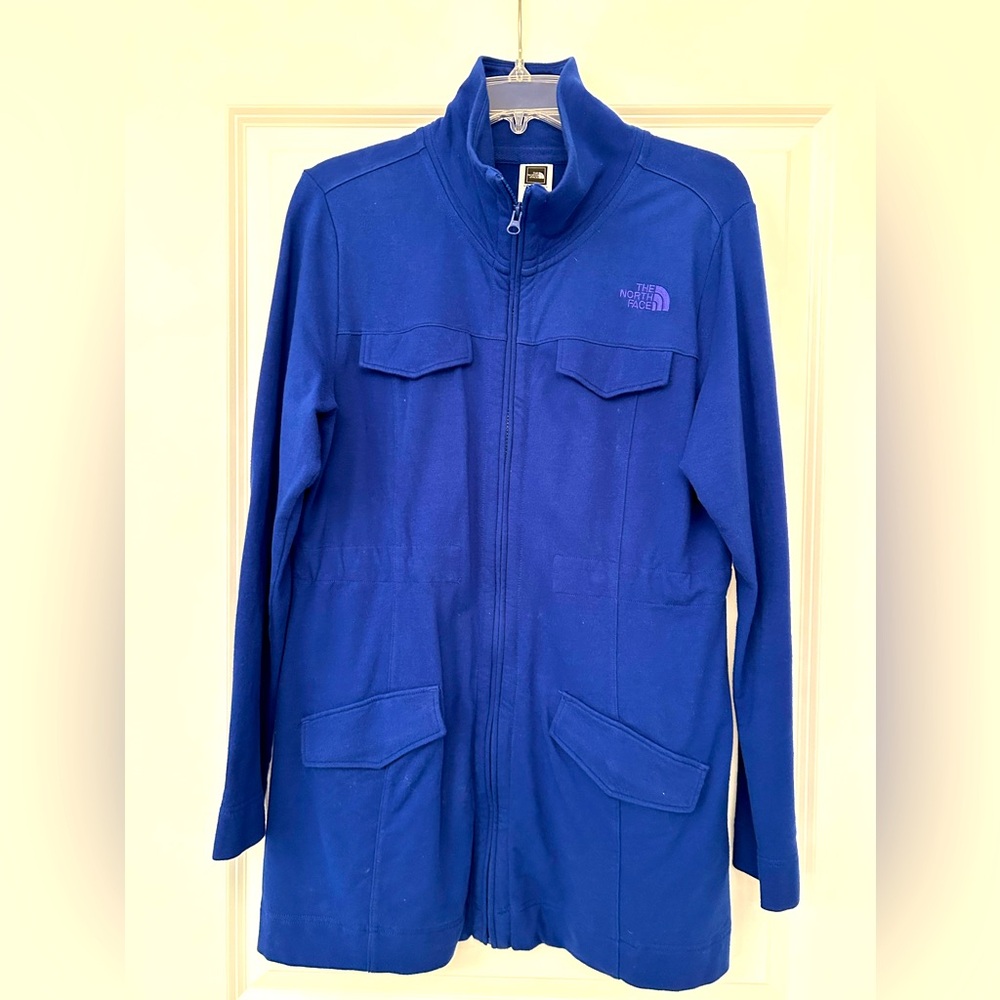THE NORTH FACE Women’s jacket. Royal blue, size Large.